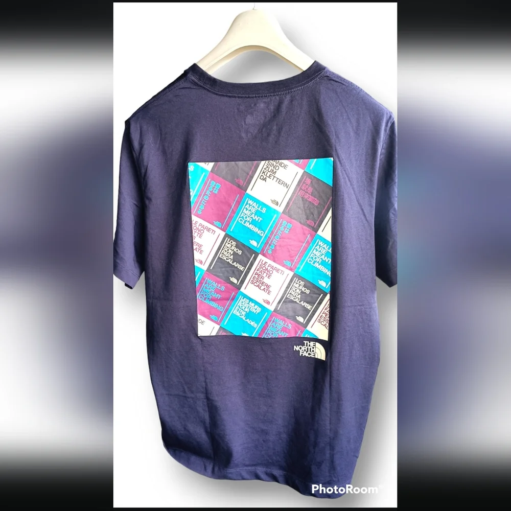 The North face back print crew neck tshirt - Picture 4 of 8